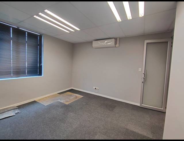 85M² MEDICAL SUITE TO LET IN FOURWAYS